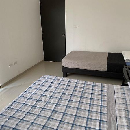 Casa Grande Y Comoda Cerca De Zona Industrial San Luis Potosí Exteriör bild