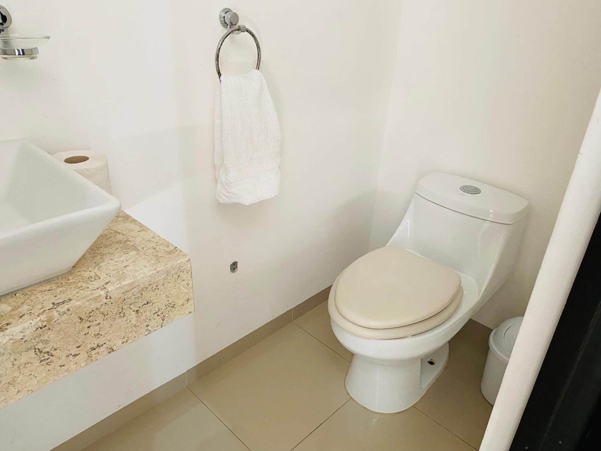 Casa Grande Y Comoda Cerca De Zona Industrial San Luis Potosí Exteriör bild